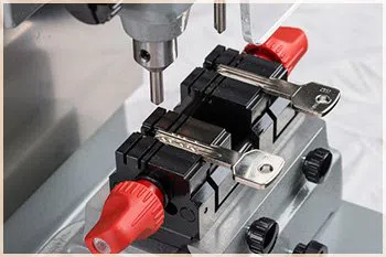 Elite Locksmith Services Universal City, TX 210-693-1294 - 11-key-cutting