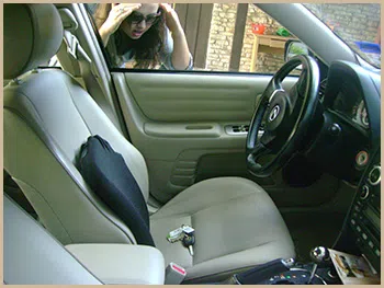 Elite Locksmith Services Universal City, TX 210-693-1294 - 20-car-lock-out